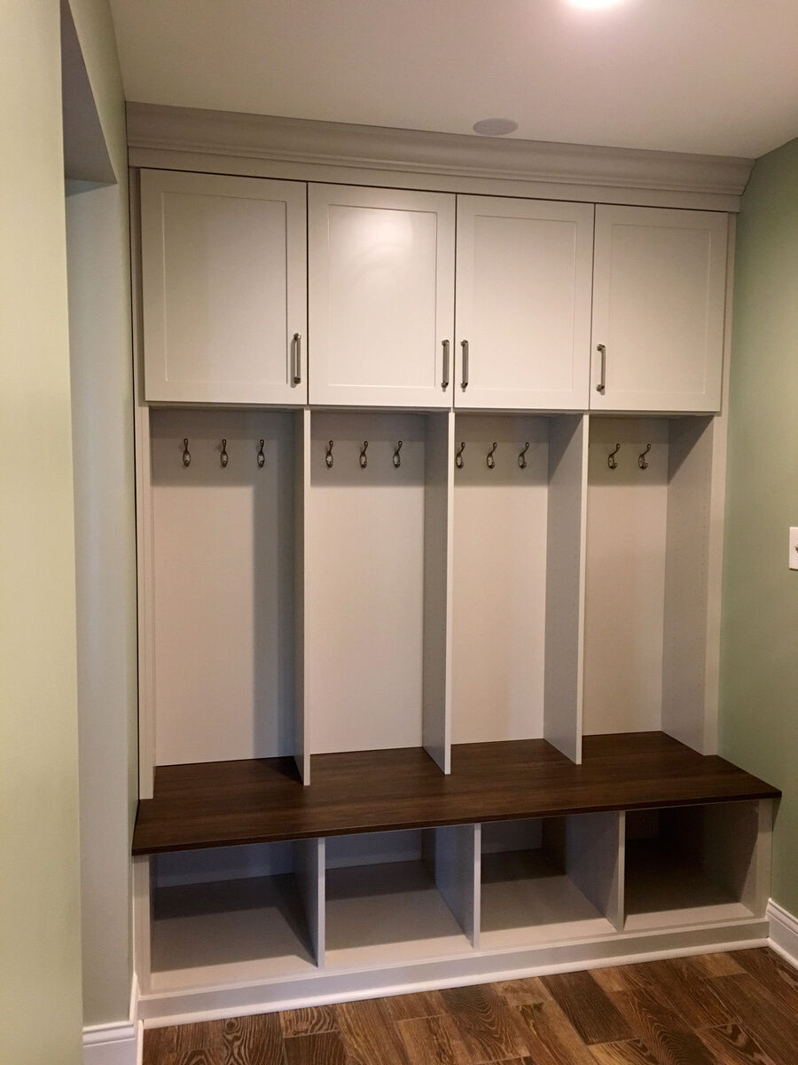 Mudroom bench with hooks